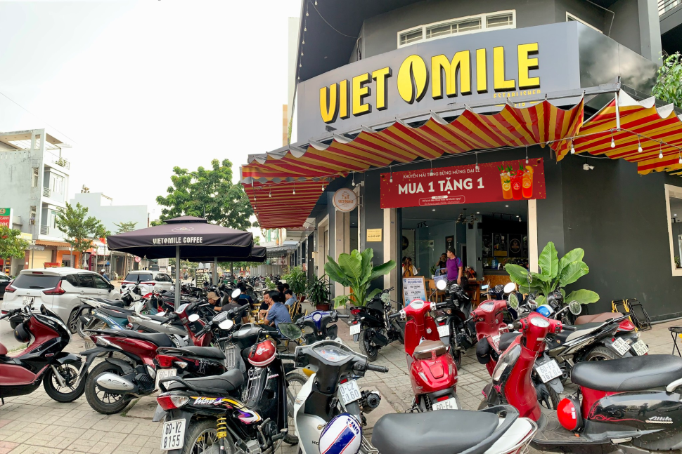 Ưu Đãi Lớn Mừng 30/4 - 1/5: Mua 1 Tặng 1 Tại VietSmile Coffee